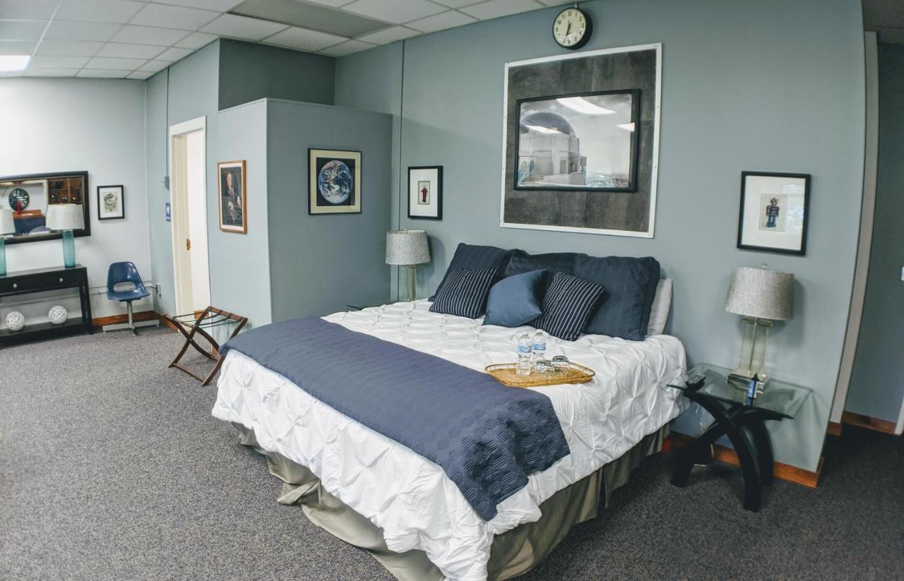 Sherman Inn 오그덴스버그 외부 사진